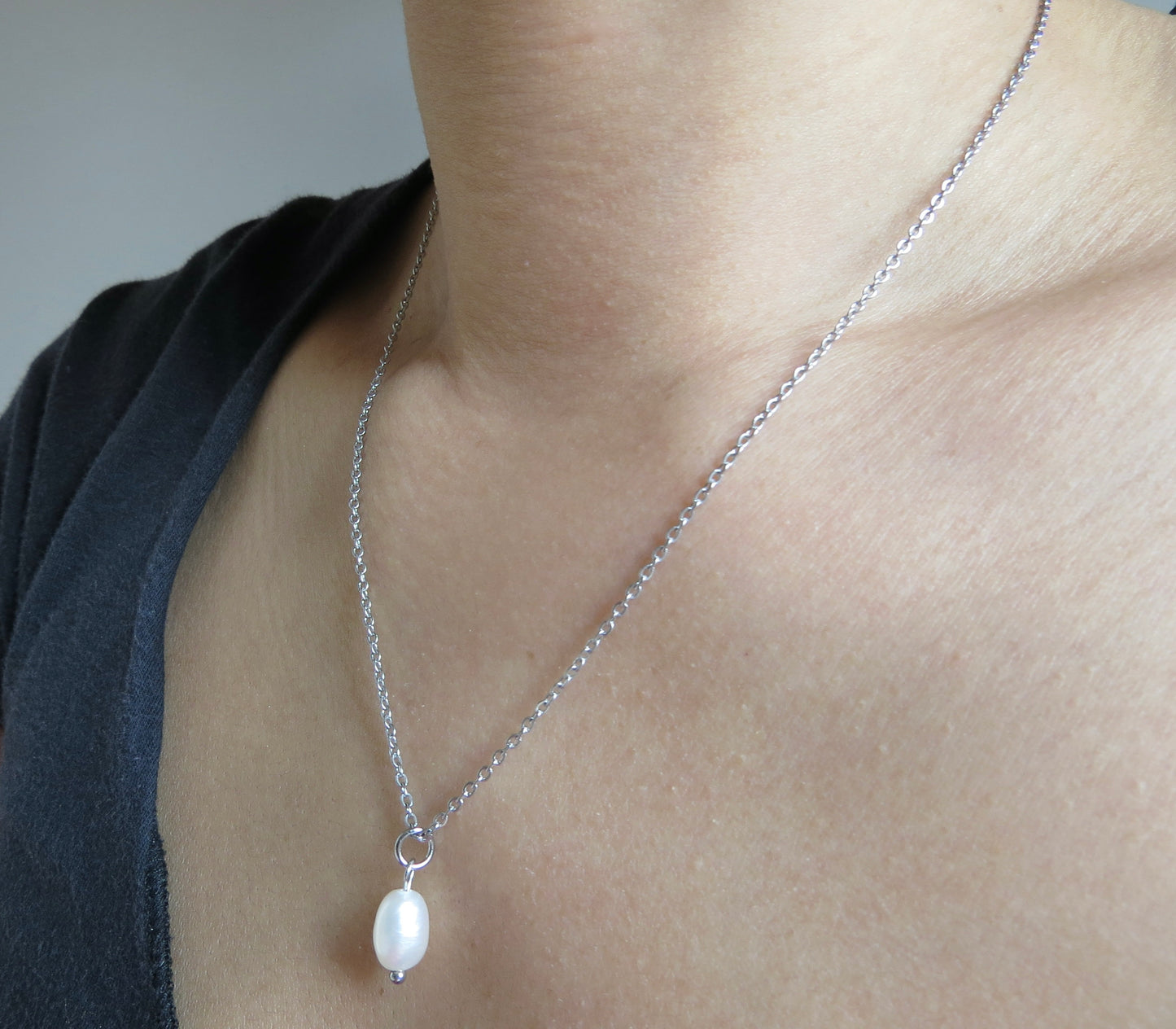 Lillie Pearl Necklace